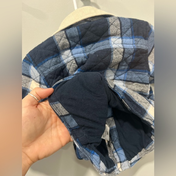 Baby Gap quilted coat size 0-6 months - Picture 6 of 7